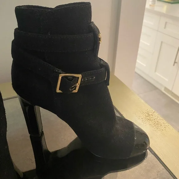 CHANEL Black Ankle Boots with Gold Accents - Picture 2 of 5